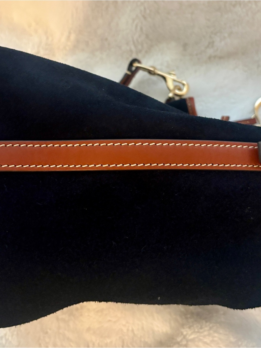 Dooney & Bourke Black Suede Drawstring Bucket Shoulder Bag🖤 - Picture 12 of 12